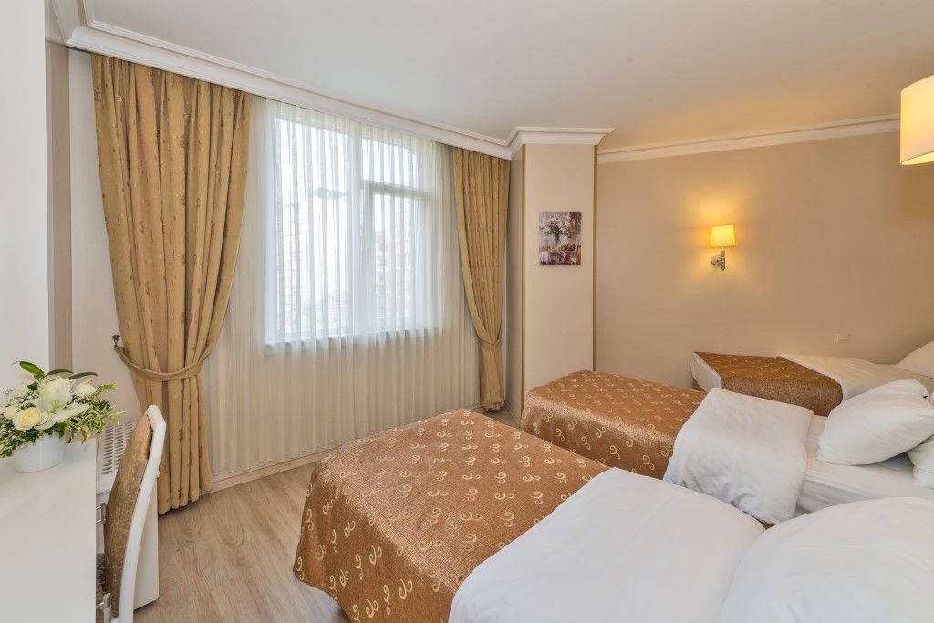 Fuar Otel 3*