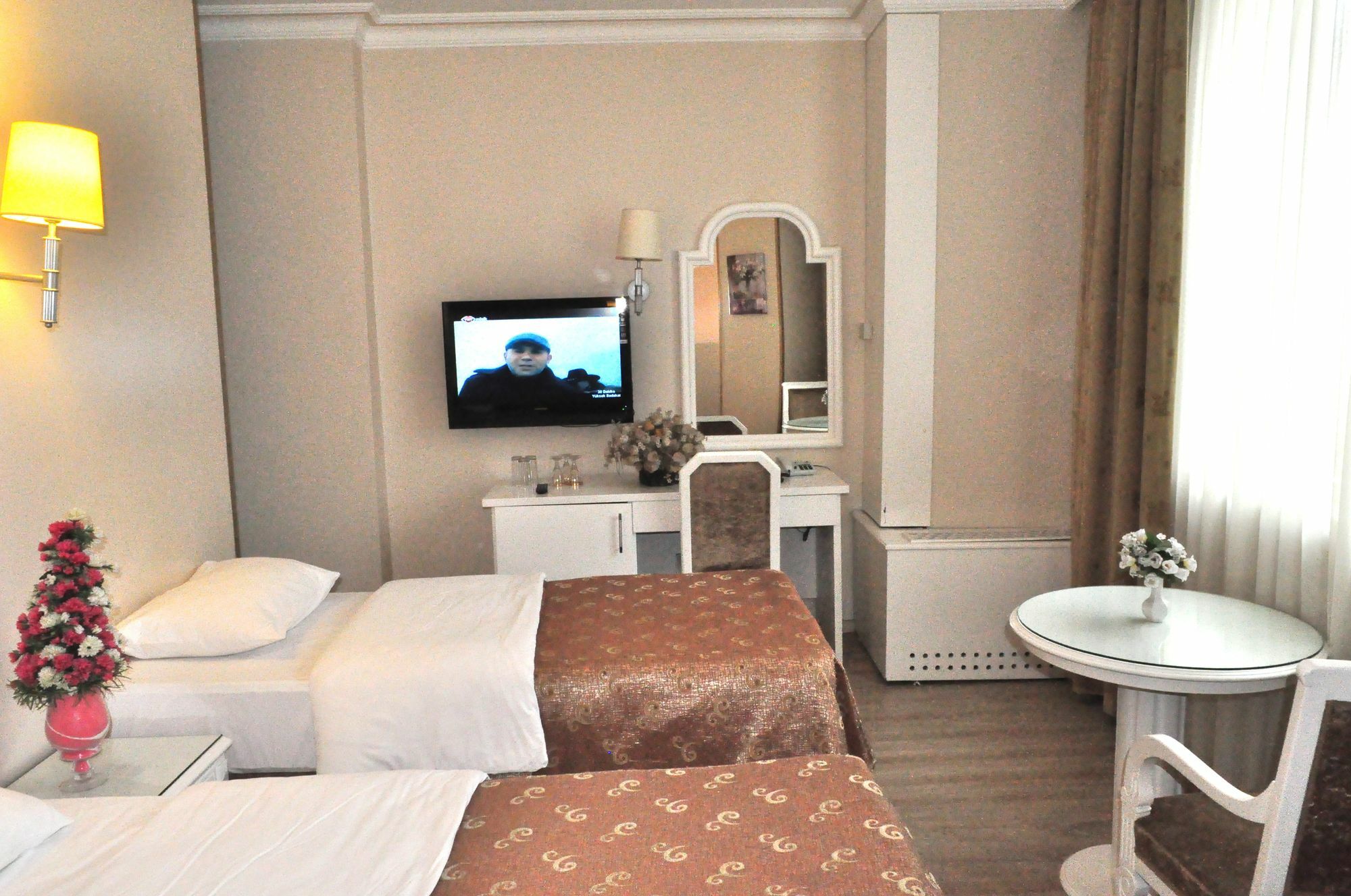Fuar Otel 3*